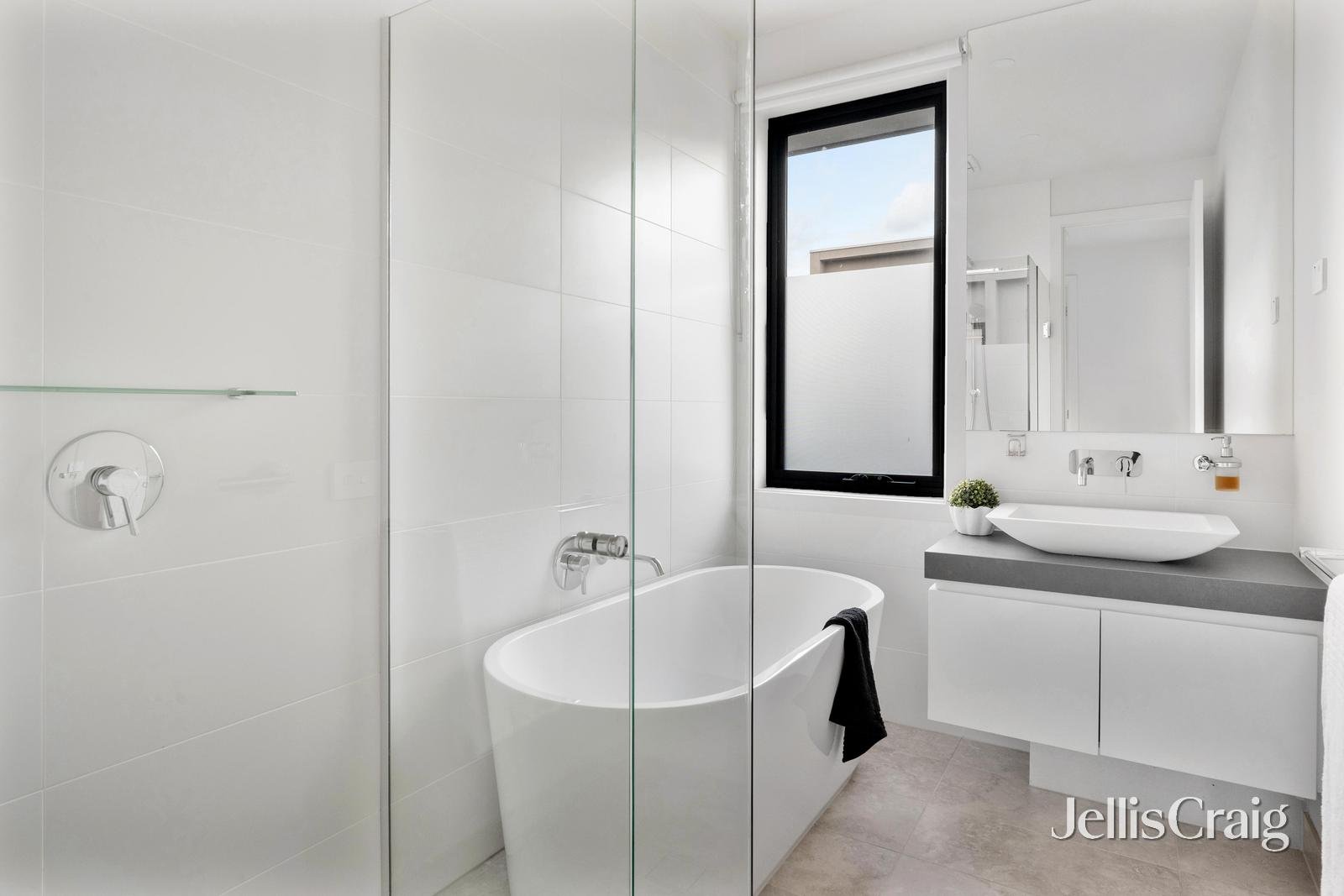 36 Latrobe Avenue, Alphington image 12