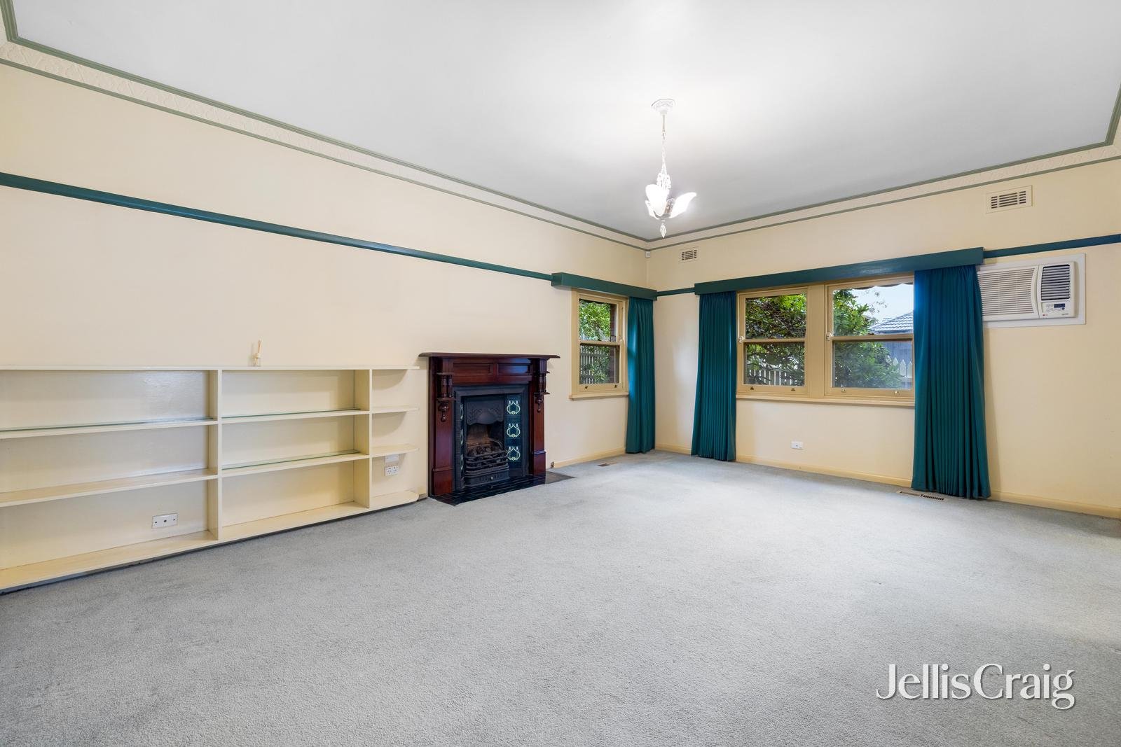 36 Lucknow Street, Mitcham image 2