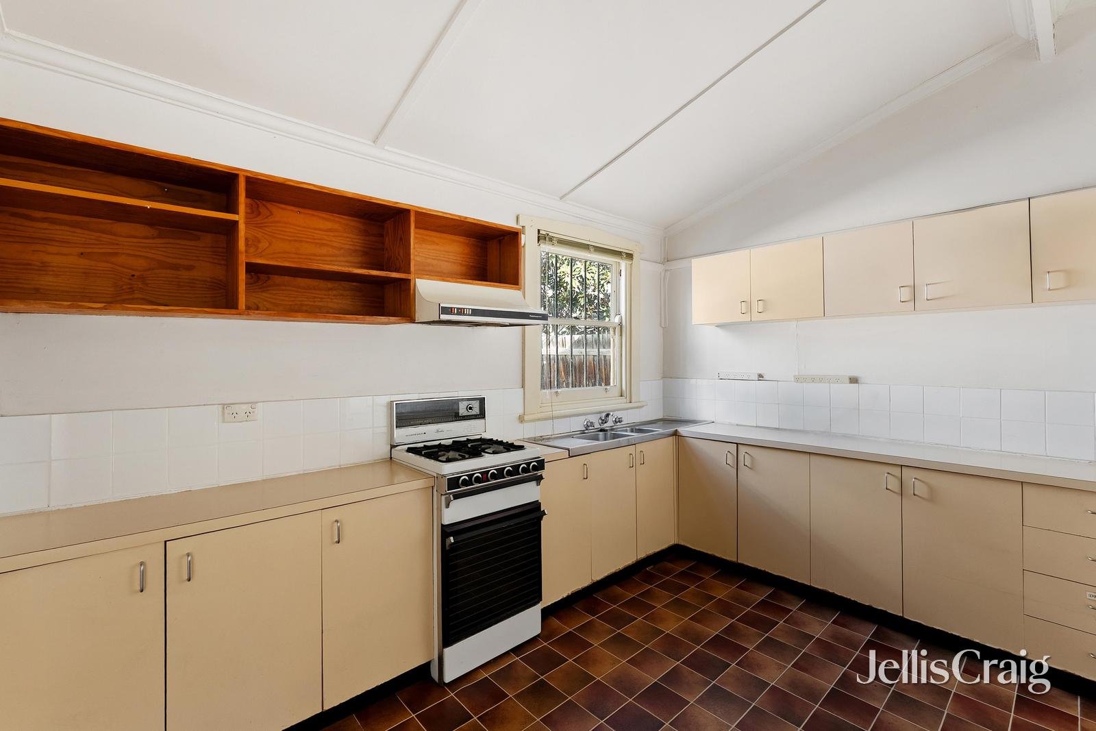 36 Lyons Street, Williamstown image 4