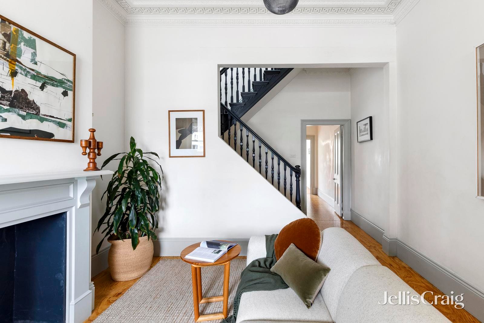 36 MacArthur Place North, Carlton image 3