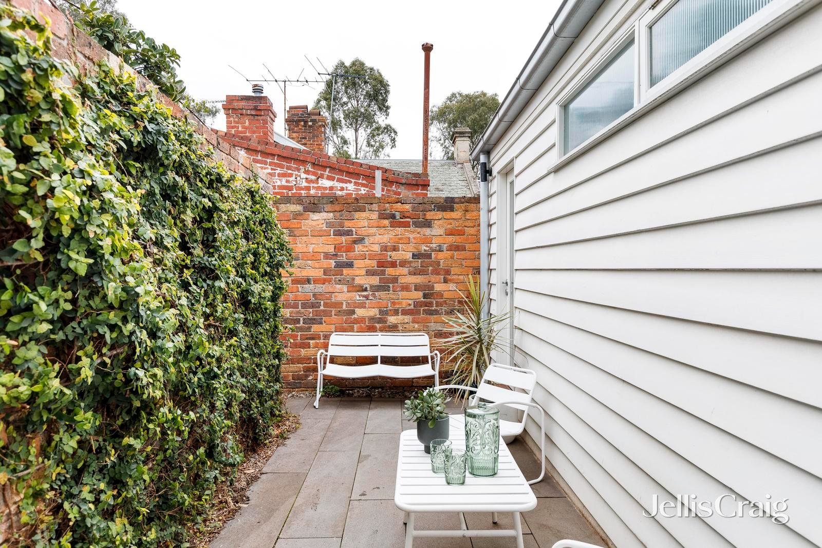 36 MacArthur Place North, Carlton image 13