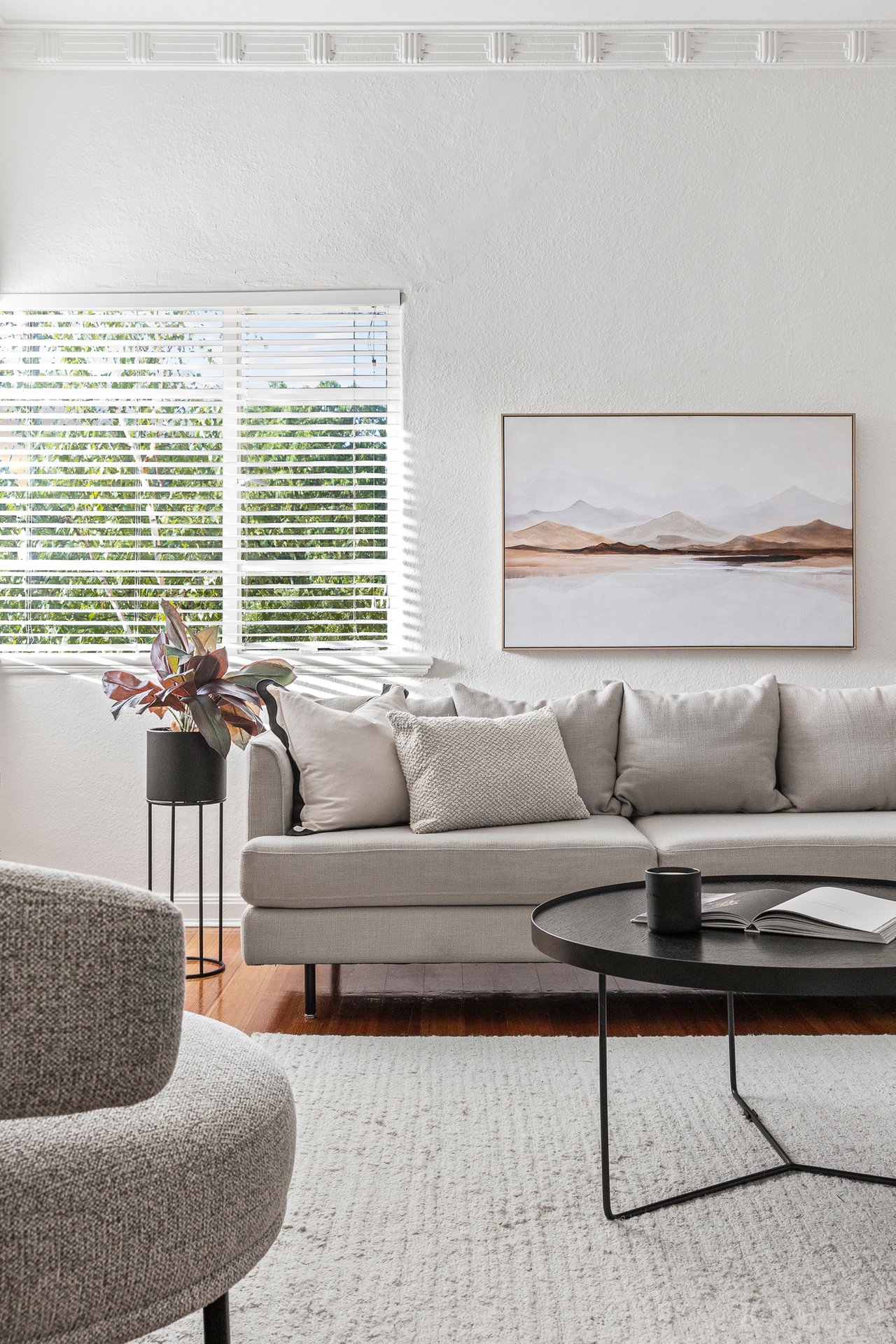 Property Gallery Thumbnail 9