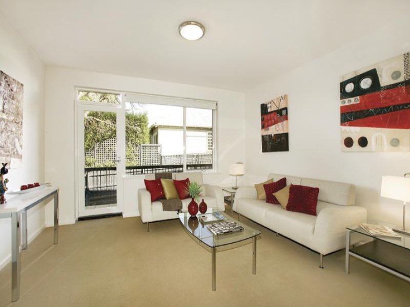 3/6 Maitland Street, Glen Iris image 2