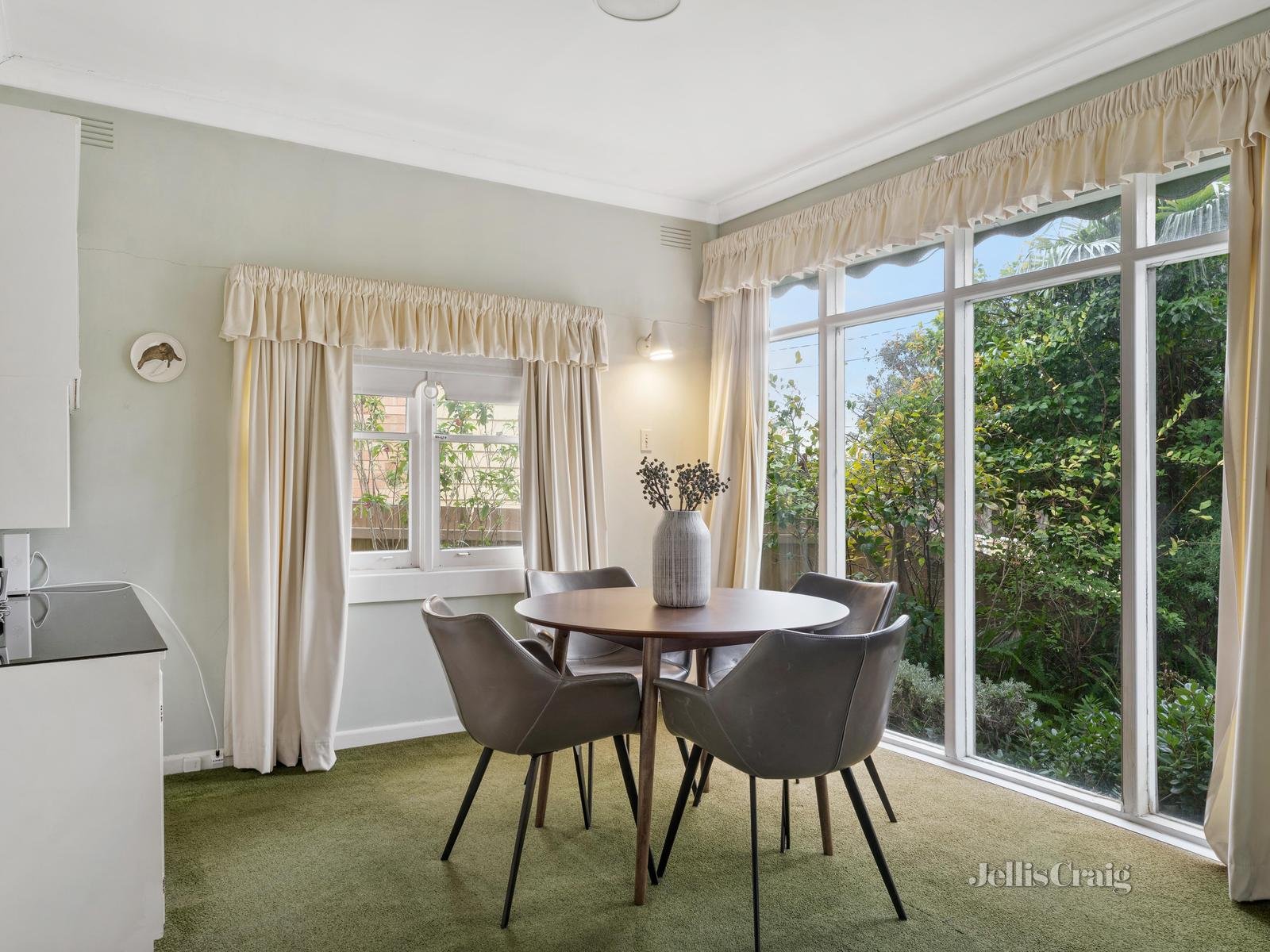 36 Marama Street, Blackburn South image 4