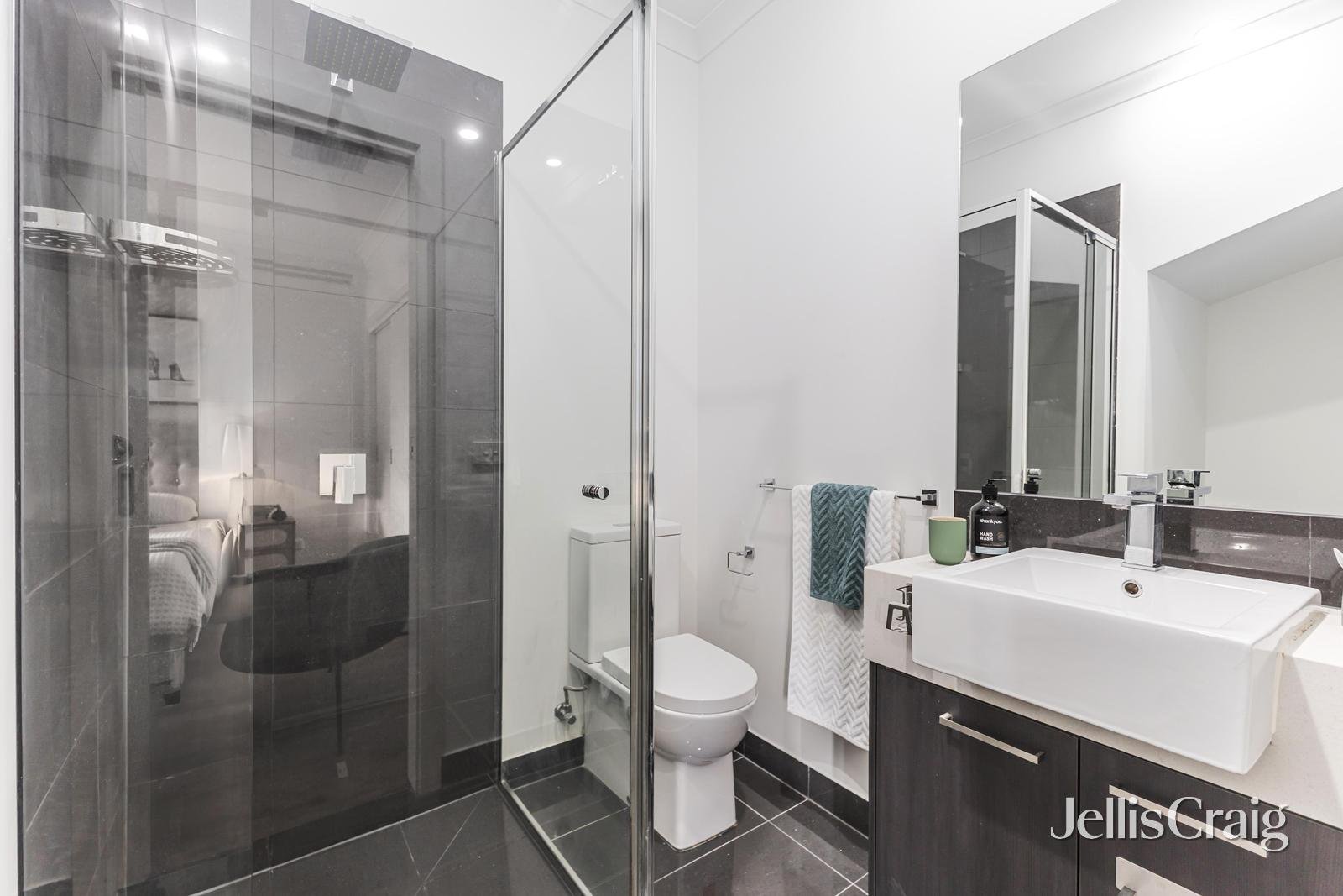 3/6 McGregor Street, Clayton image 7