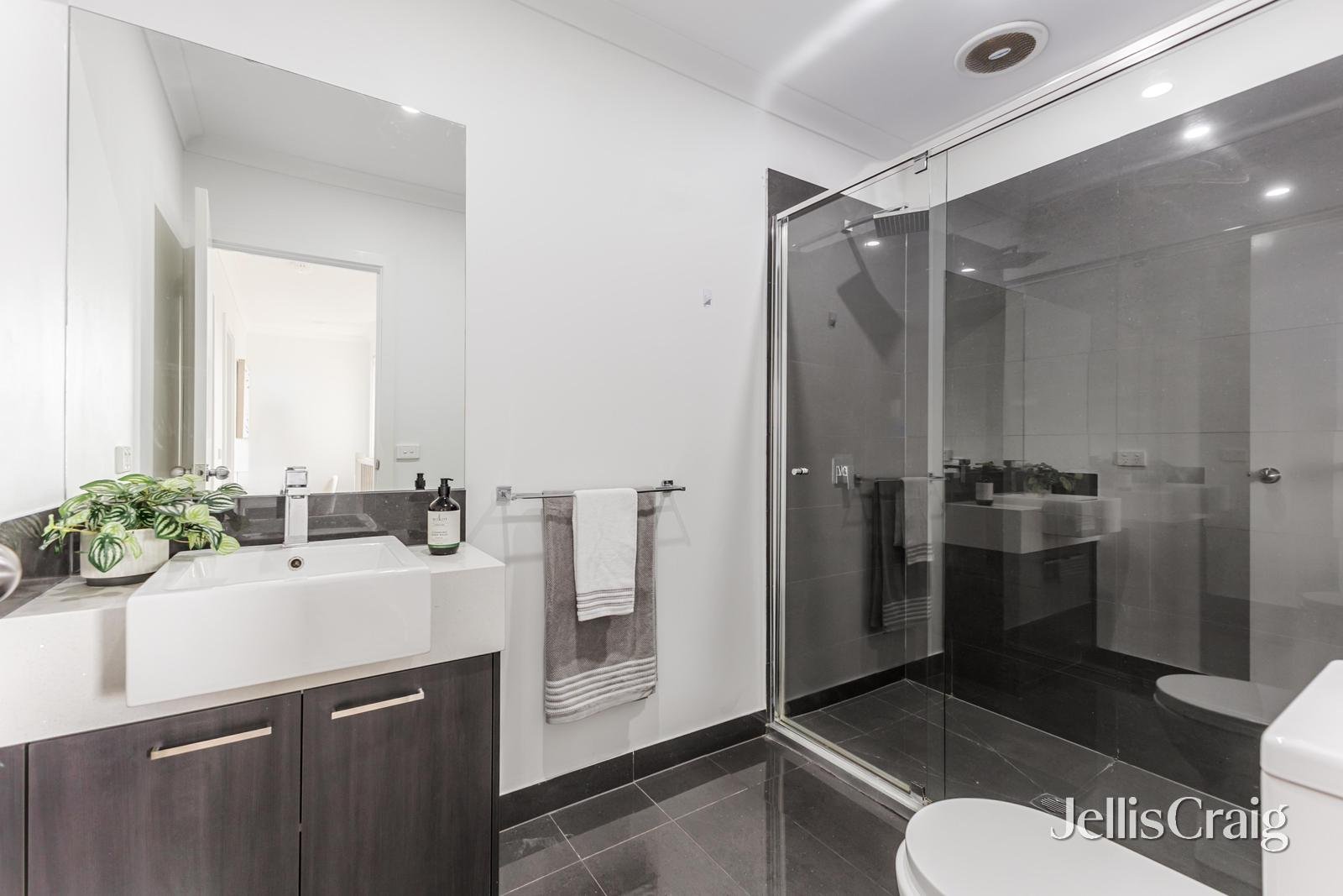 3/6 McGregor Street, Clayton image 8