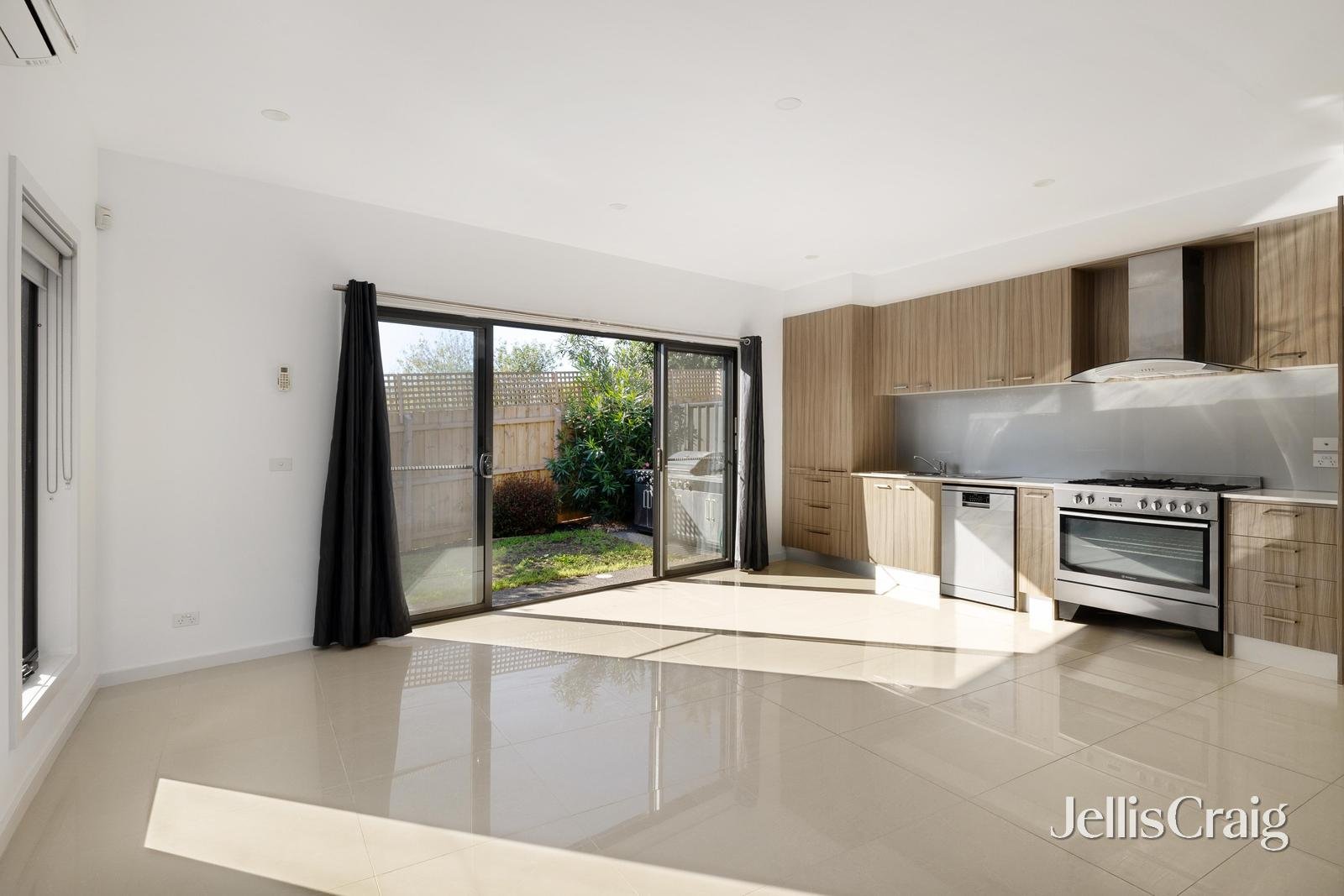 36 Milne Road, Mont&nbsp;Albert&nbsp;North image 2