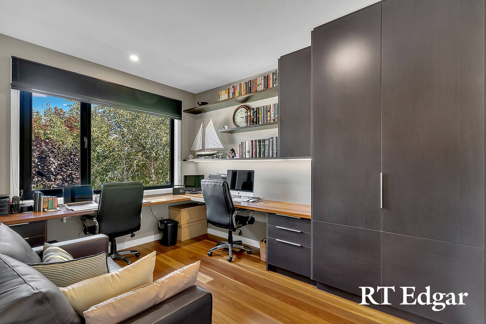Property Gallery Thumbnail 3