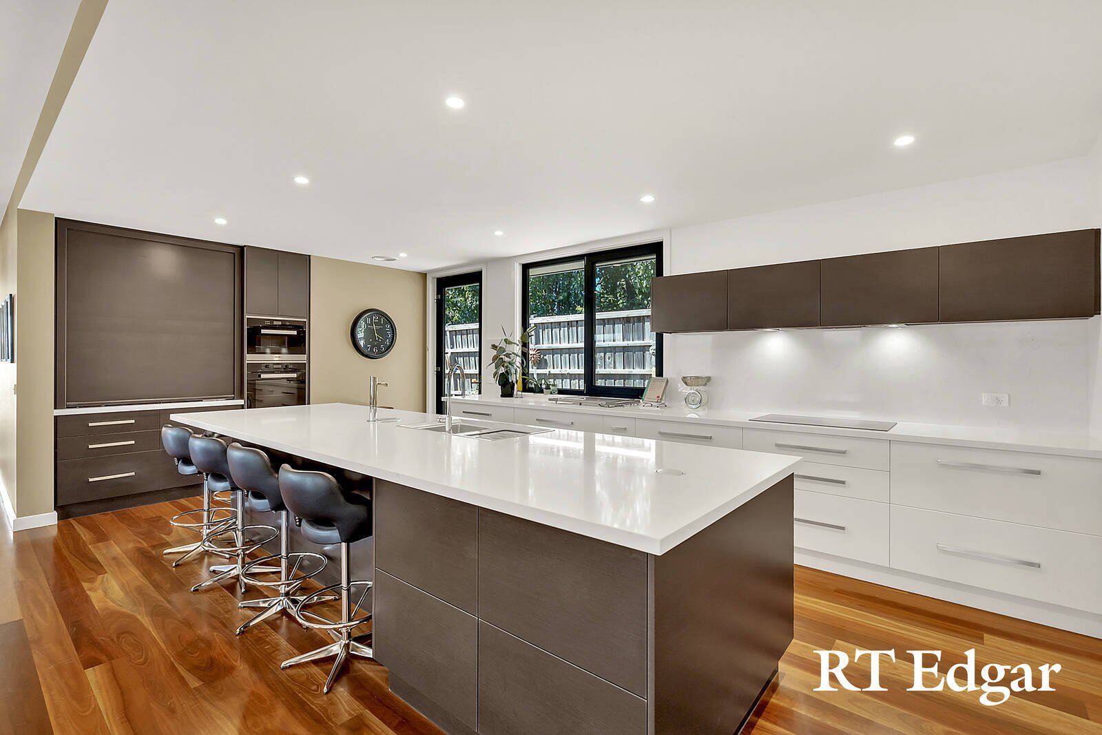 Property Gallery Thumbnail 8