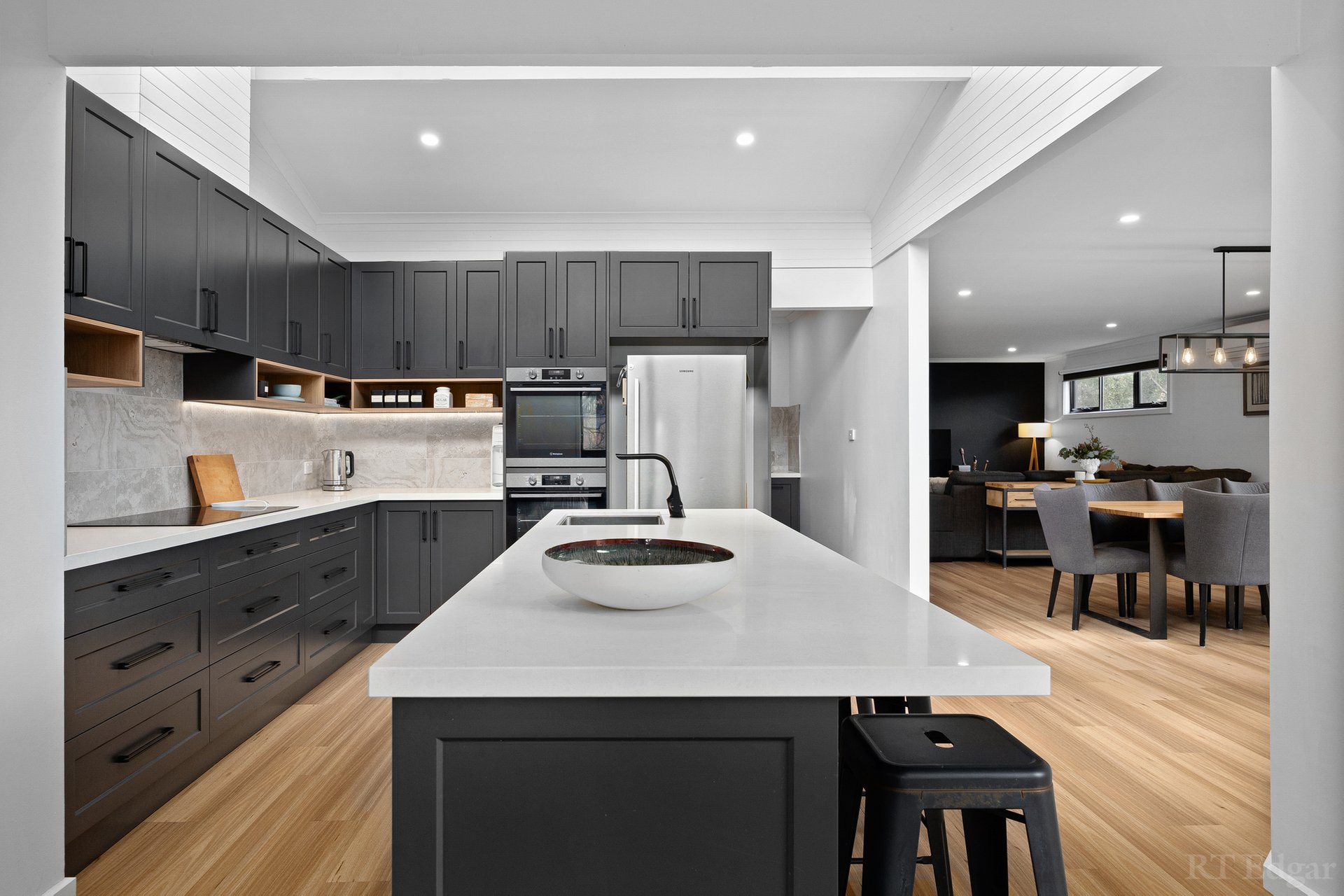 Property Gallery - Main Image