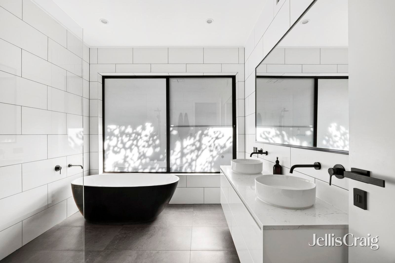 36 Nantes Street, Newtown image 11