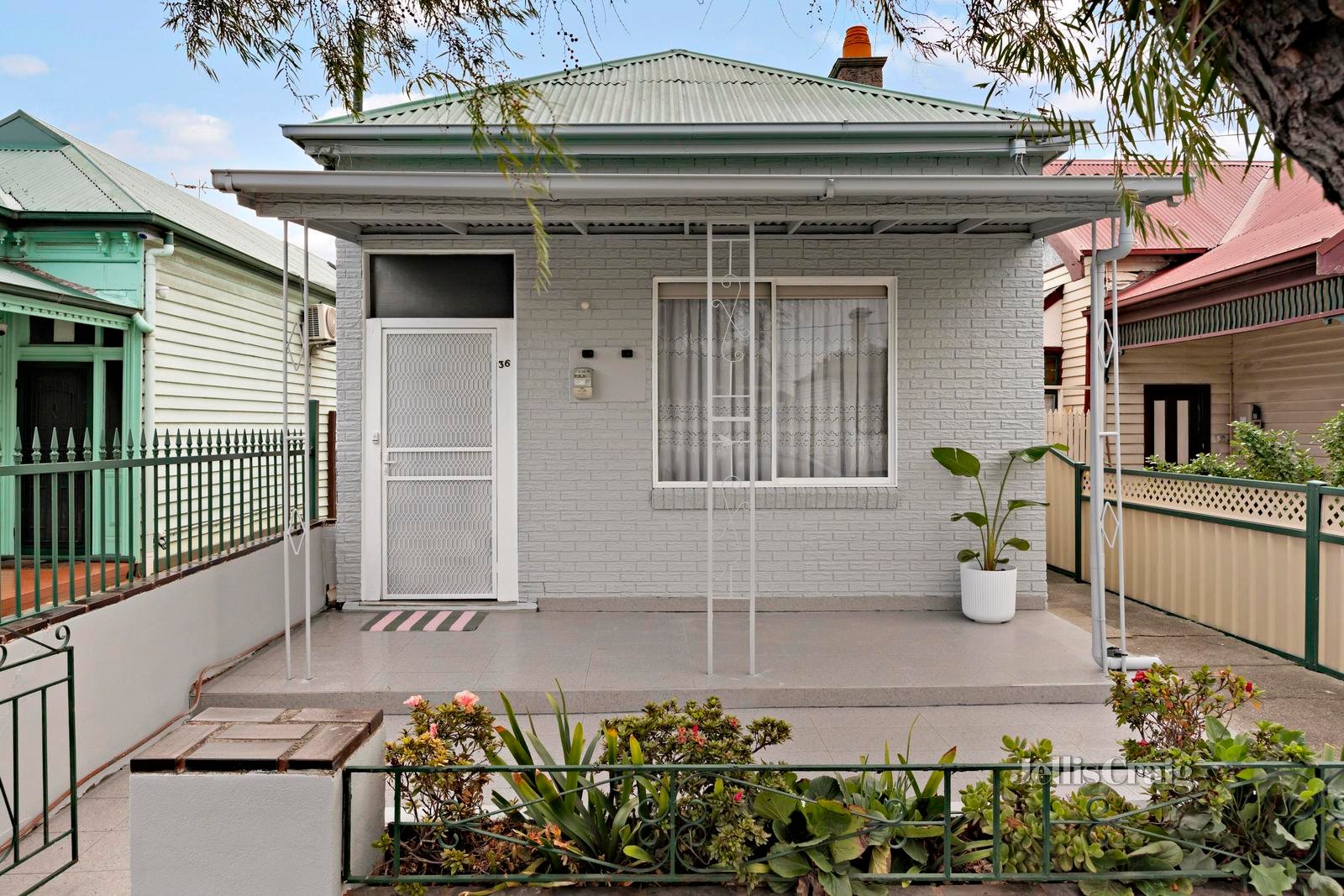 36 Newell Street, Footscray image 1