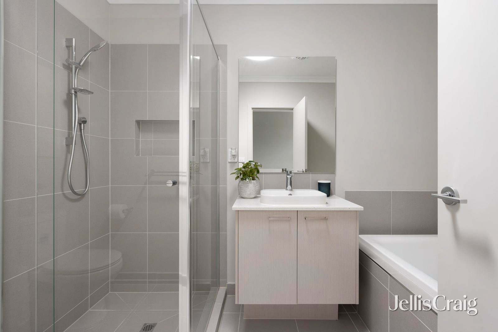 36 Nottingham Crescent, Thomastown image 7