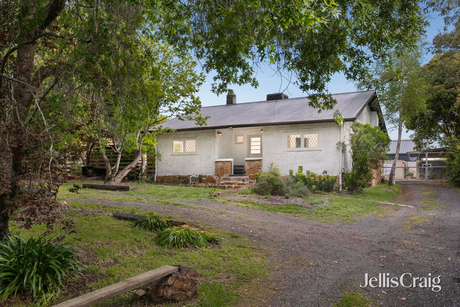 36 Pine Road, Mooroolbark image 9