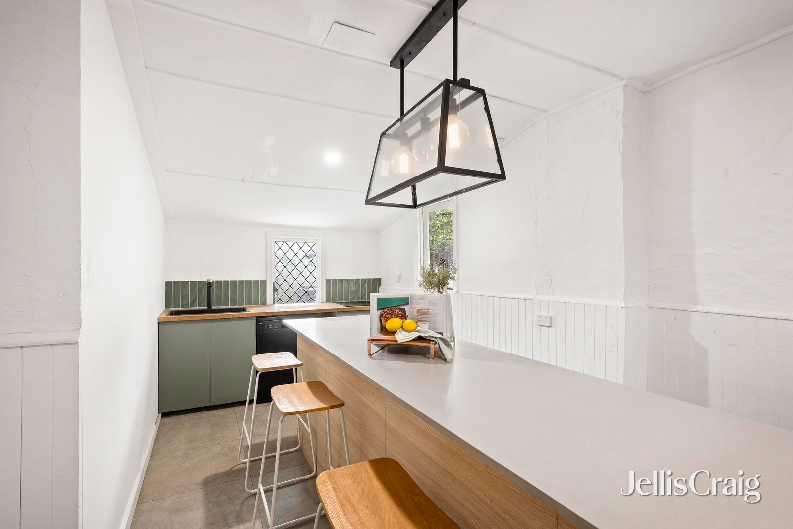 36 Pine Road, Mooroolbark image 10