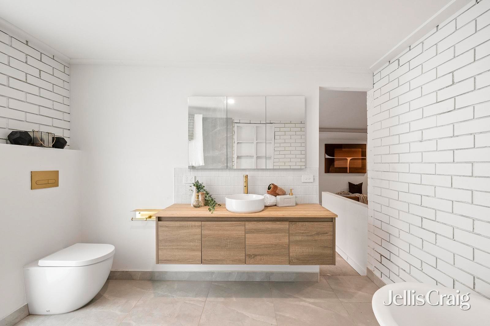 36 Pine Road, Mooroolbark image 15