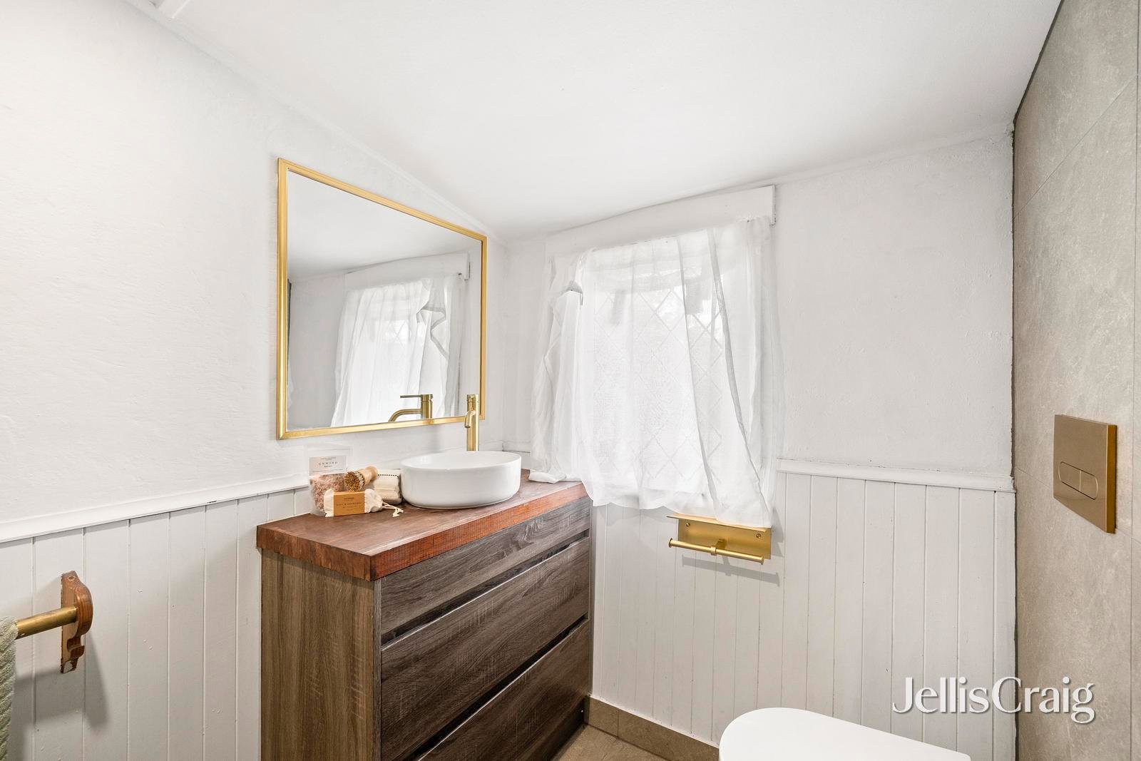 36 Pine Road, Mooroolbark image 17