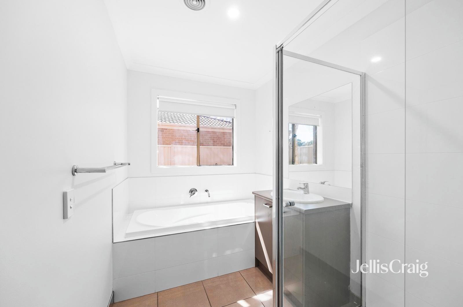 3/6 Reid Street, Brown Hill image 6