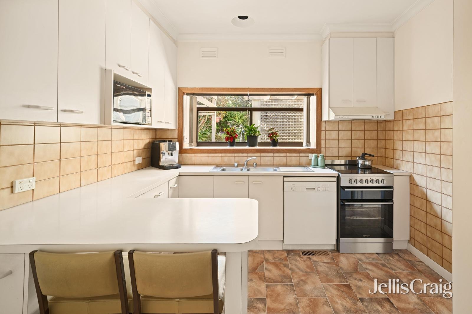 36 Rennison Street, Parkdale image 4