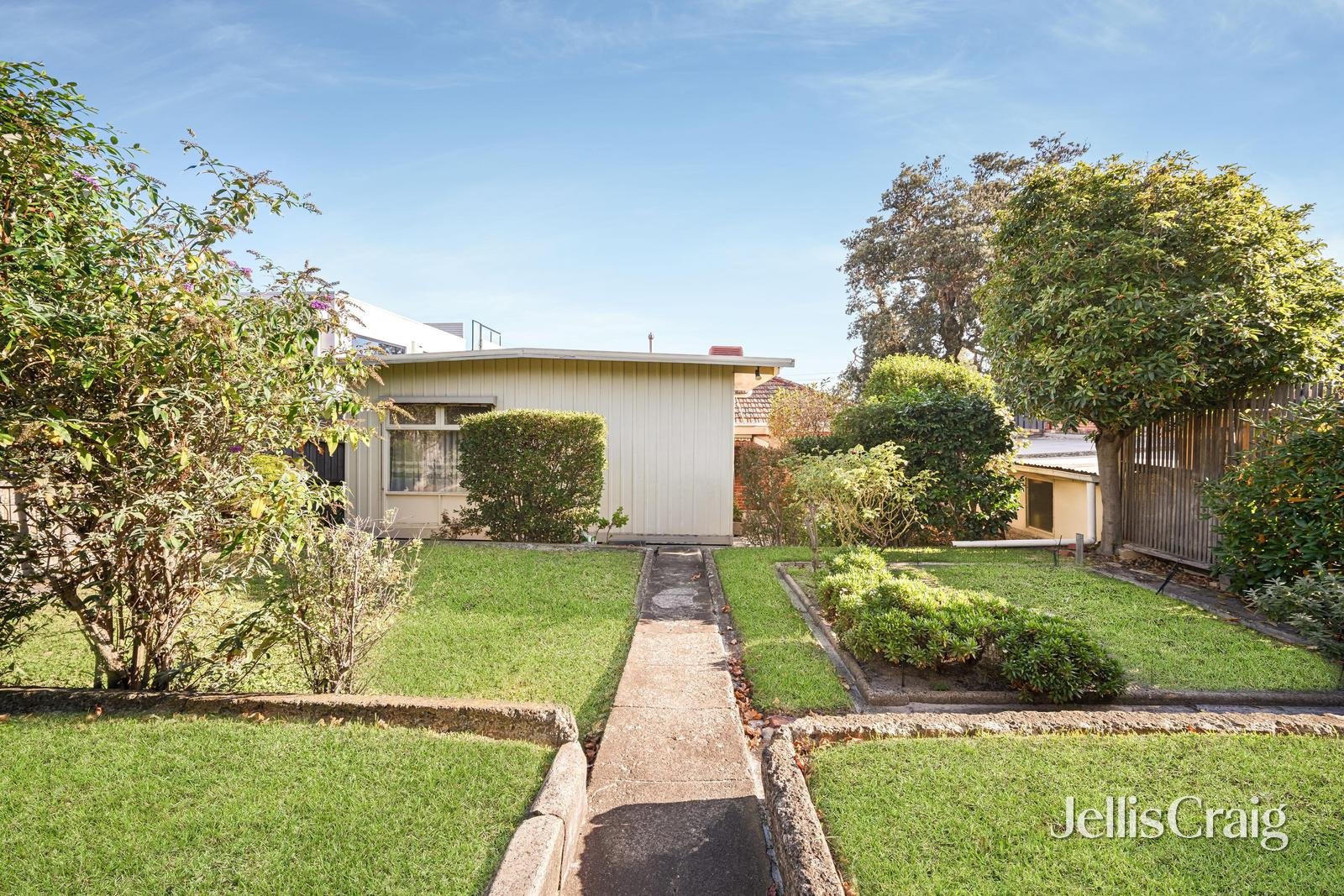 36 Rennison Street, Parkdale image 12