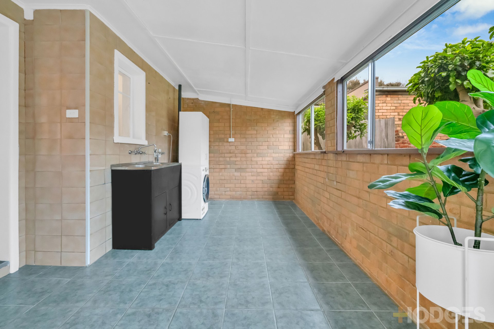 36 Rosewarne Avenue Cheltenham