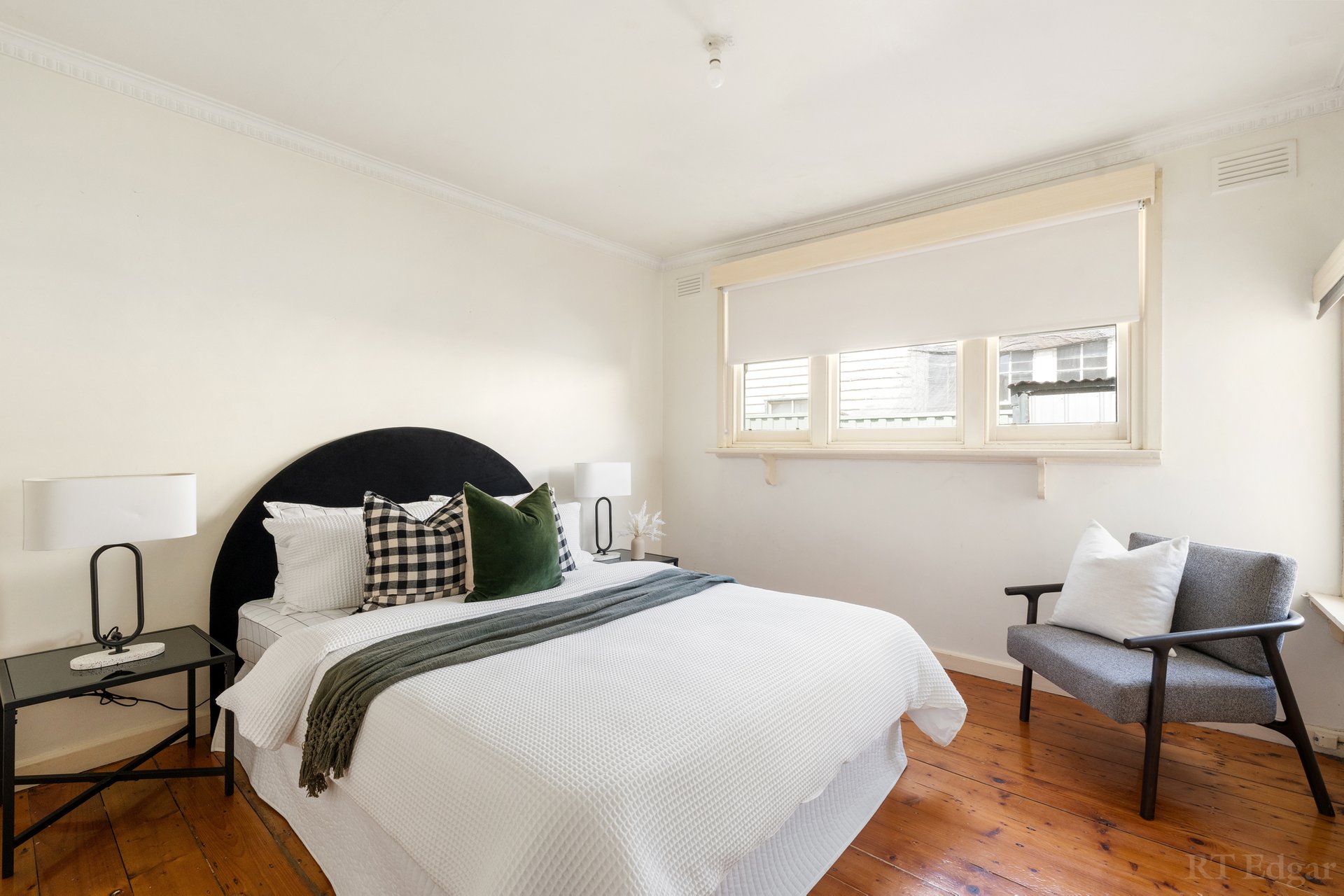 Property Gallery Thumbnail 7