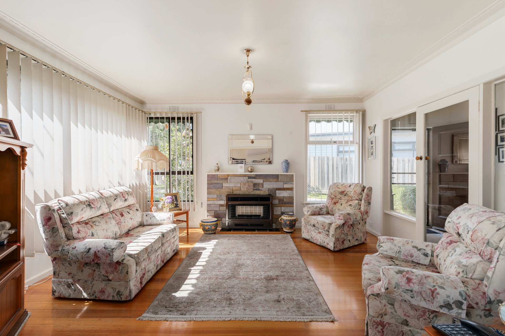 36 Sesame Street, Mount Waverley image 2