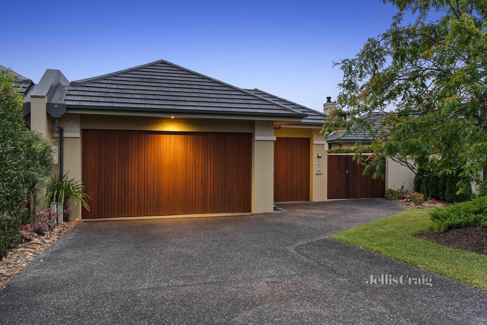 36 St John Circle, Chirnside Park image 12