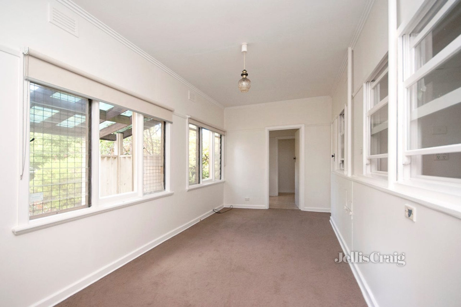 36 Station Street, Burwood image 4