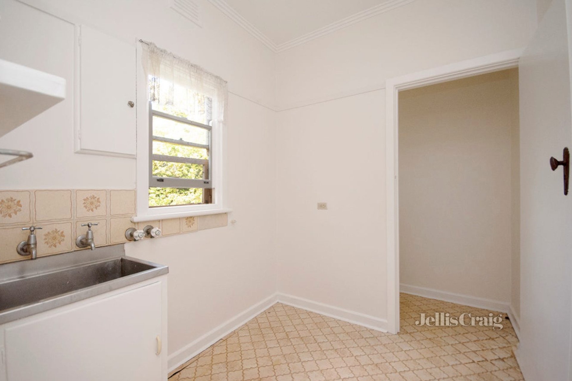 36 Station Street, Burwood image 9