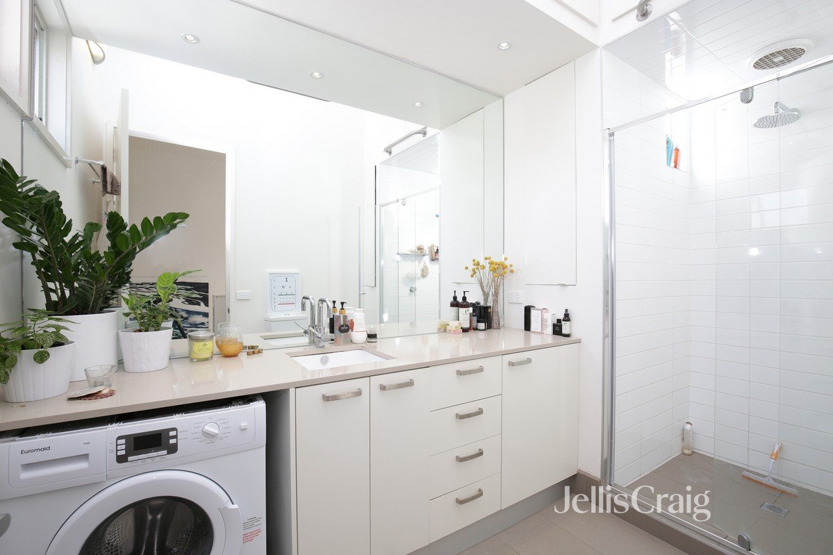 36 Strafford Street, Richmond image 5