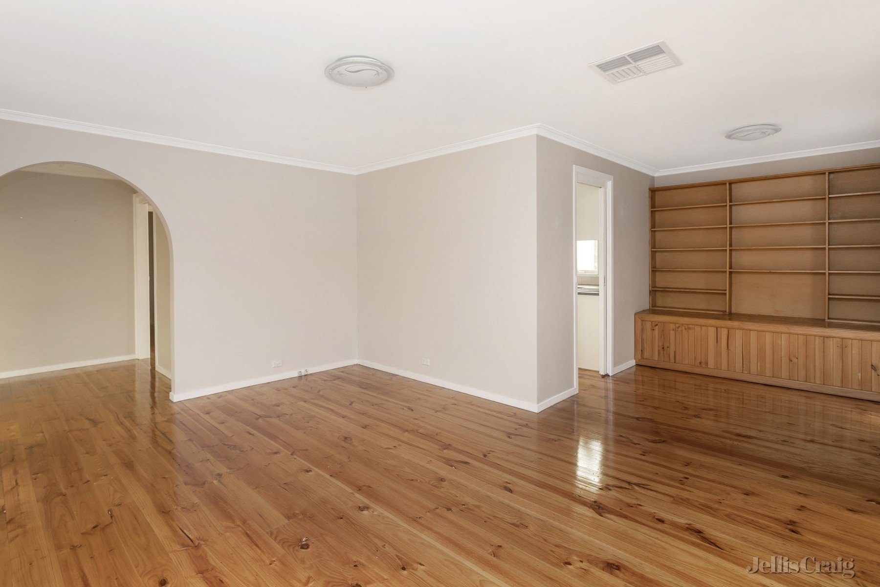 36 Streeton Circuit, Mill Park image 2