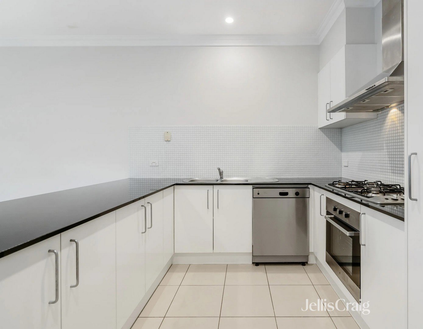 36 Tanderum Drive, Coburg image 4