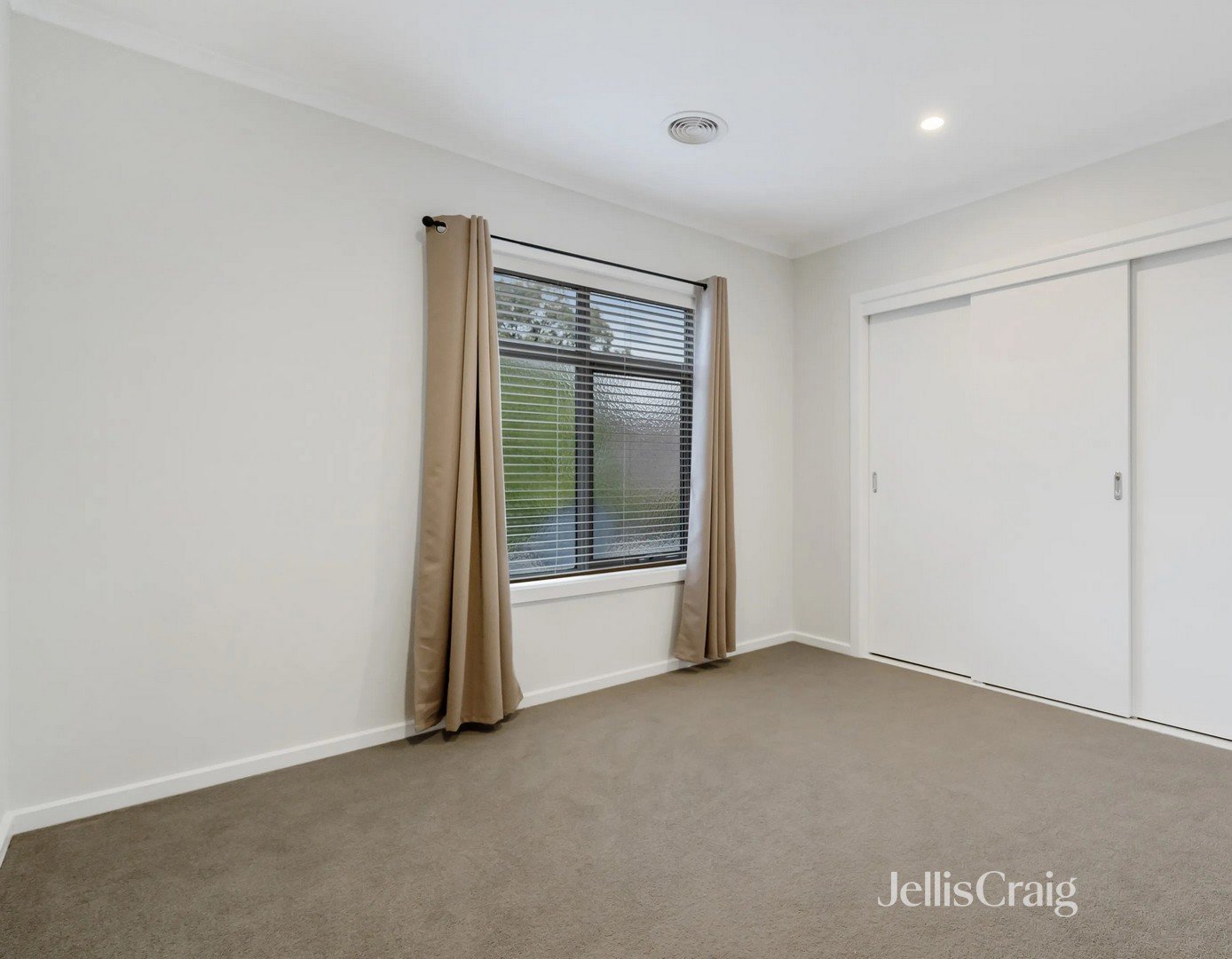 36 Tanderum Drive, Coburg image 8