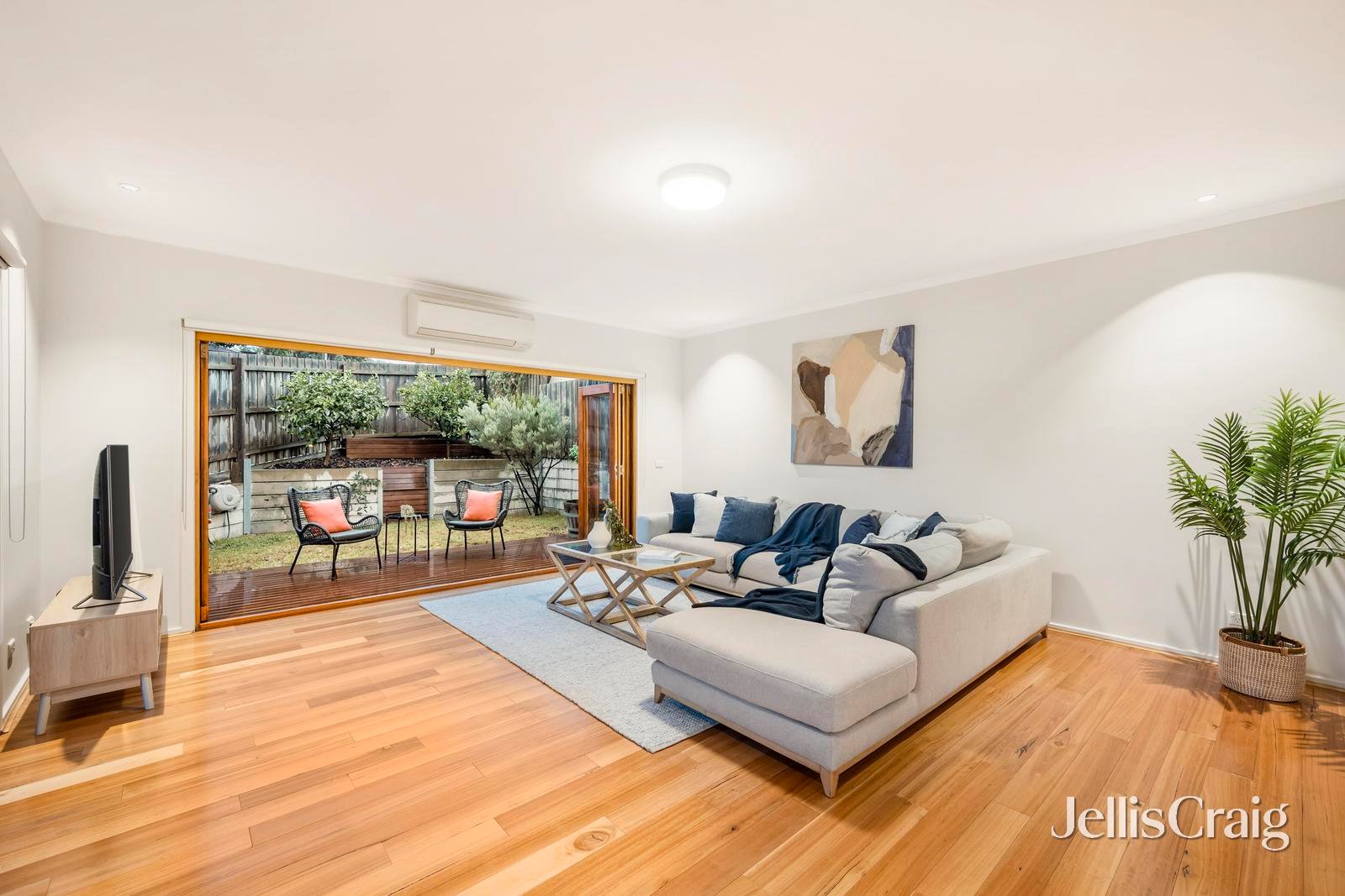 36 The Crest, Bulleen image 3