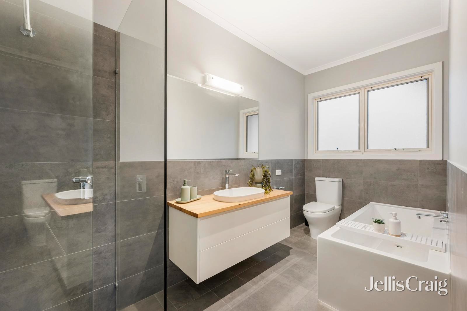 36 The Crest, Bulleen image 8