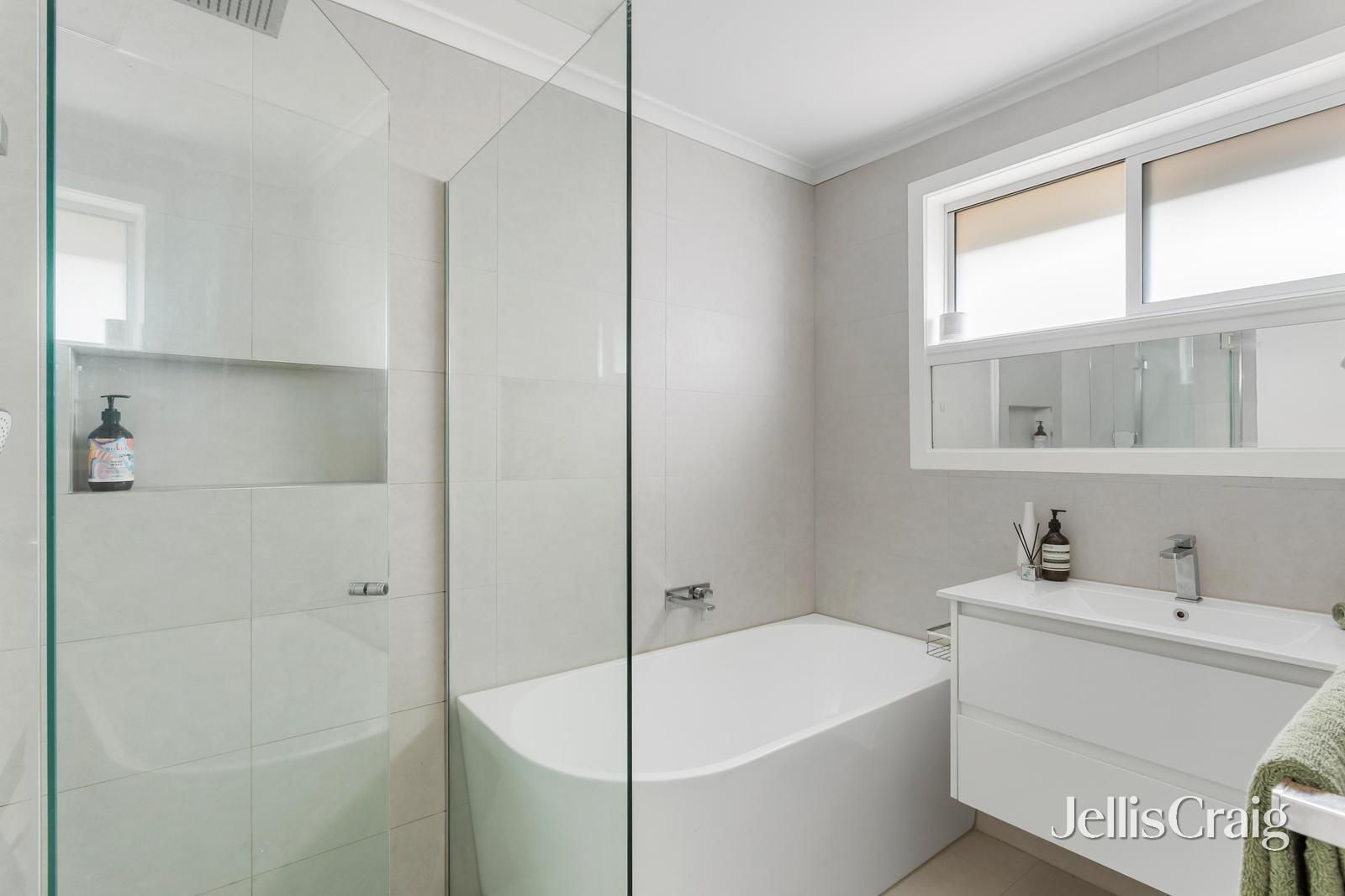 3/6 Thistle Grove, Highett image 9