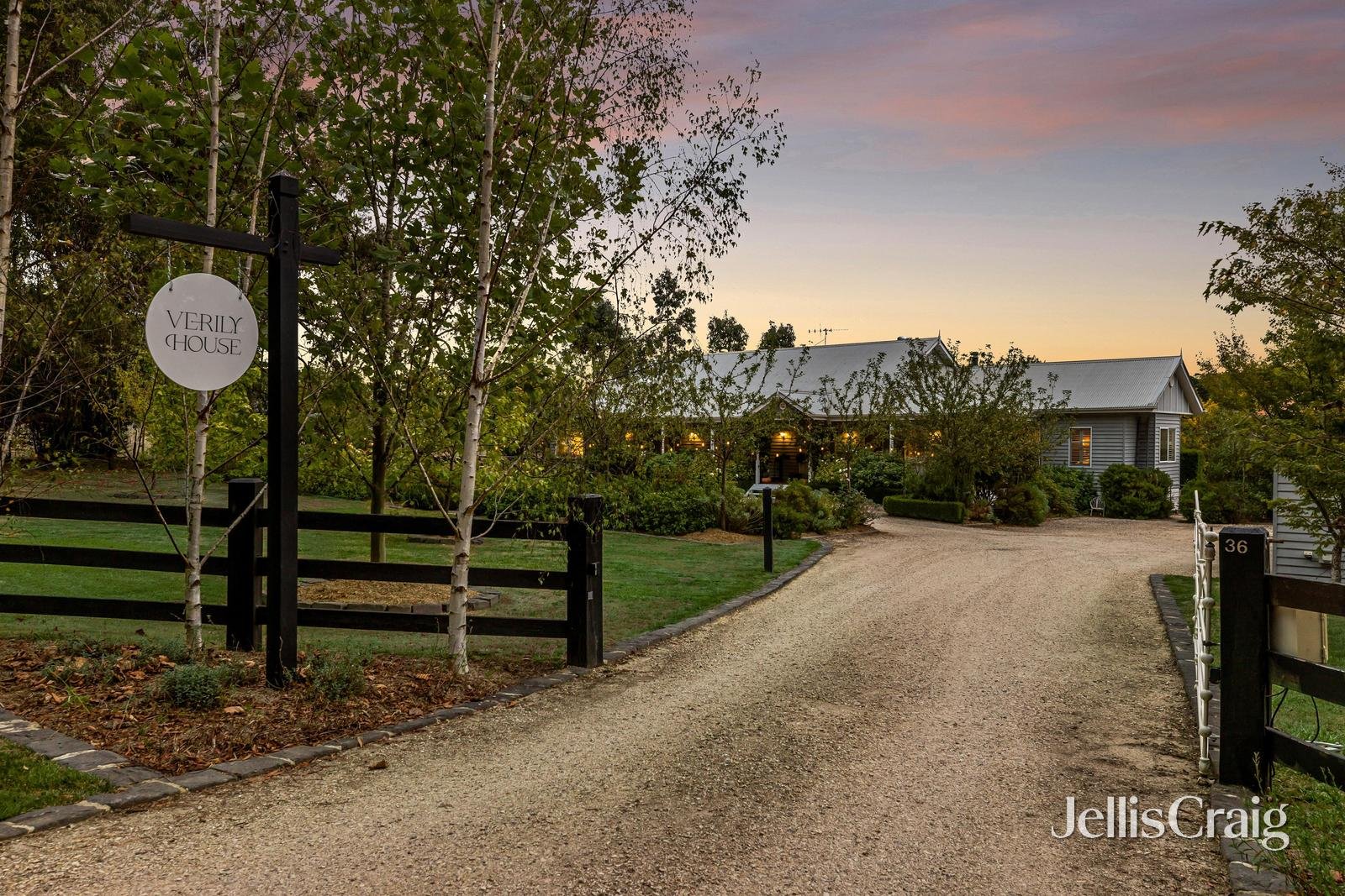 36 Walkers Road, Woodend image 1