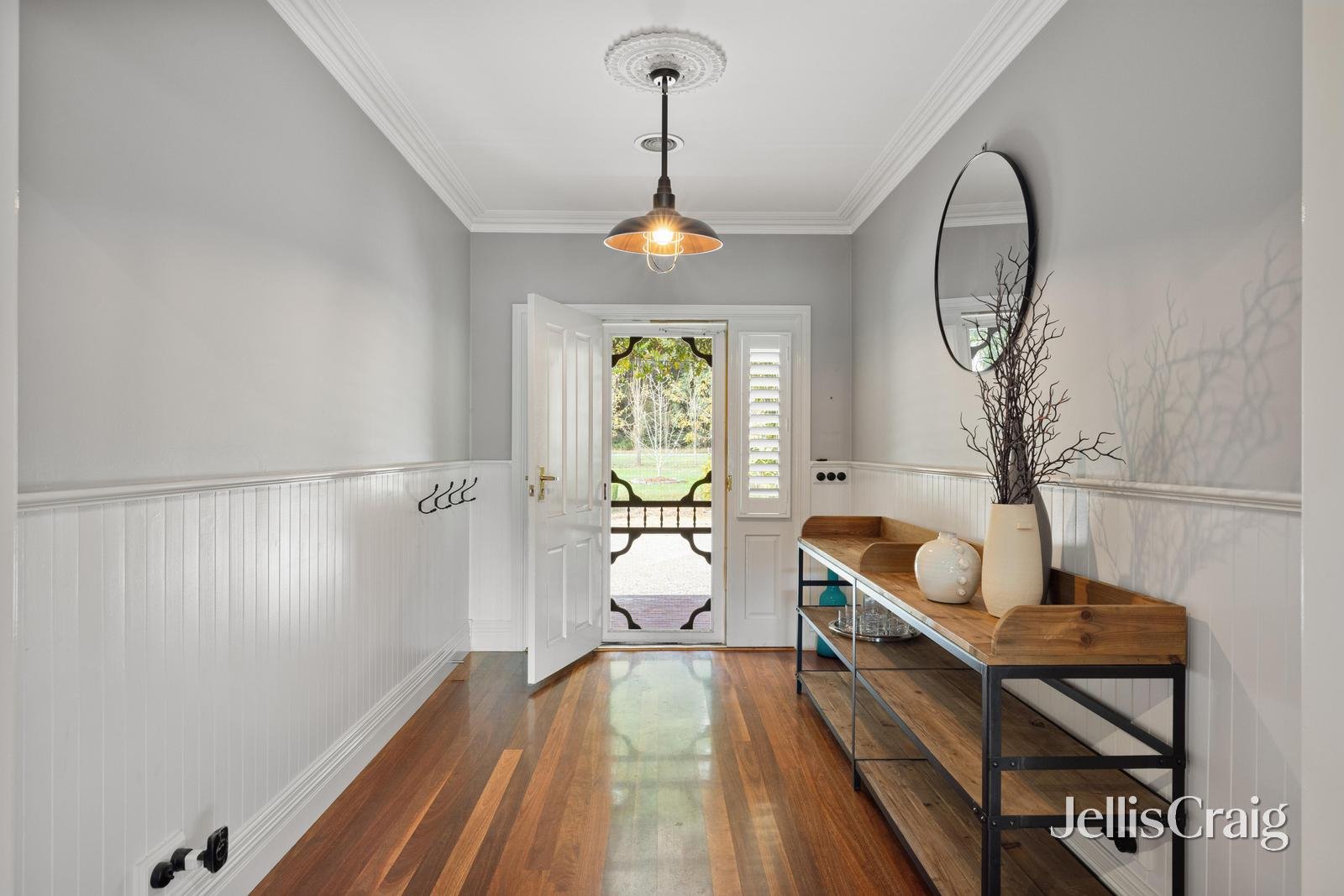 36 Walkers Road, Woodend image 6