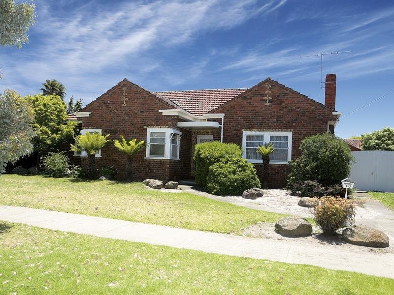 36 Ward Grove, PASCOE VALE SOUTH VIC 3044