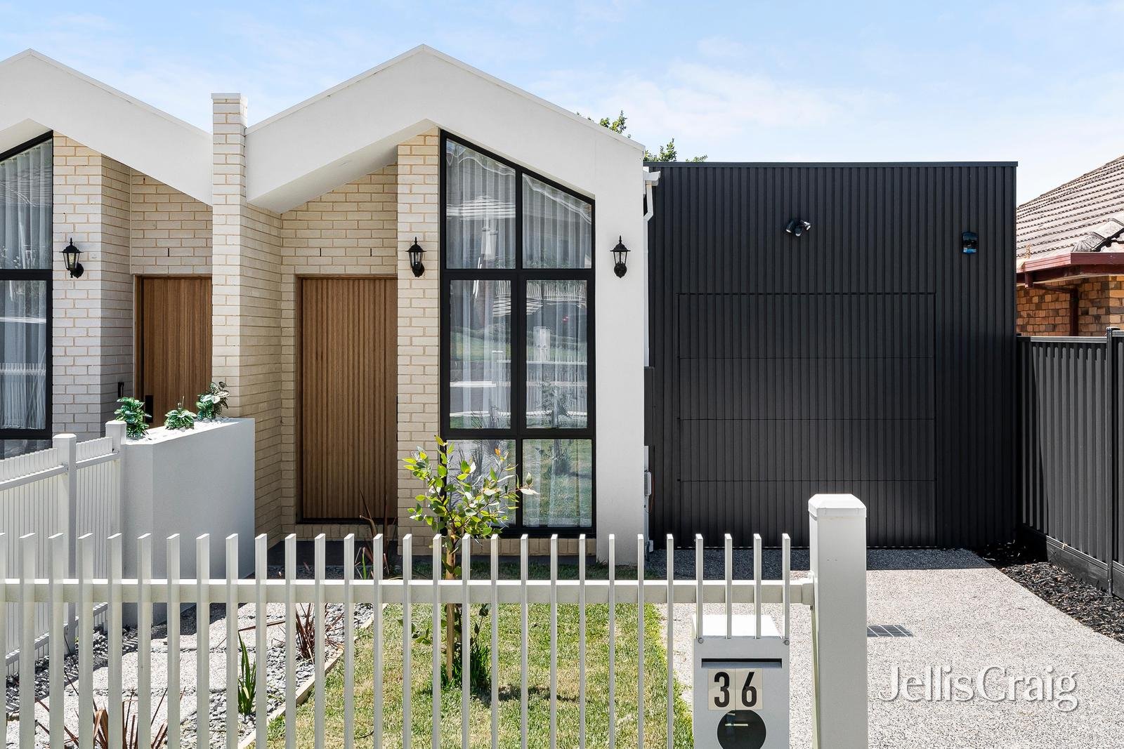 36 Willonga Street, Strathmore image 1