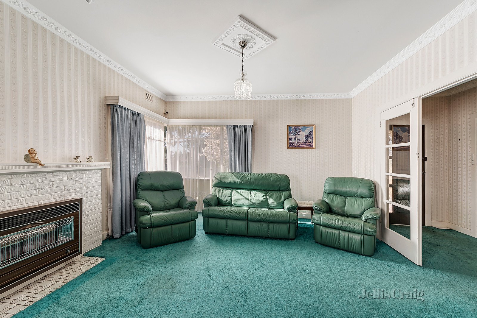 36 Winbourne Road, Mount Waverley image 3