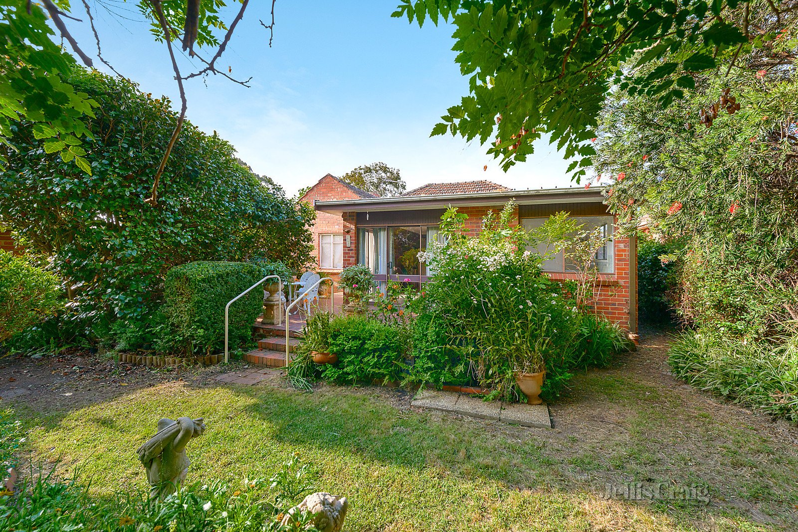 36 Winbourne Road, Mount Waverley image 6