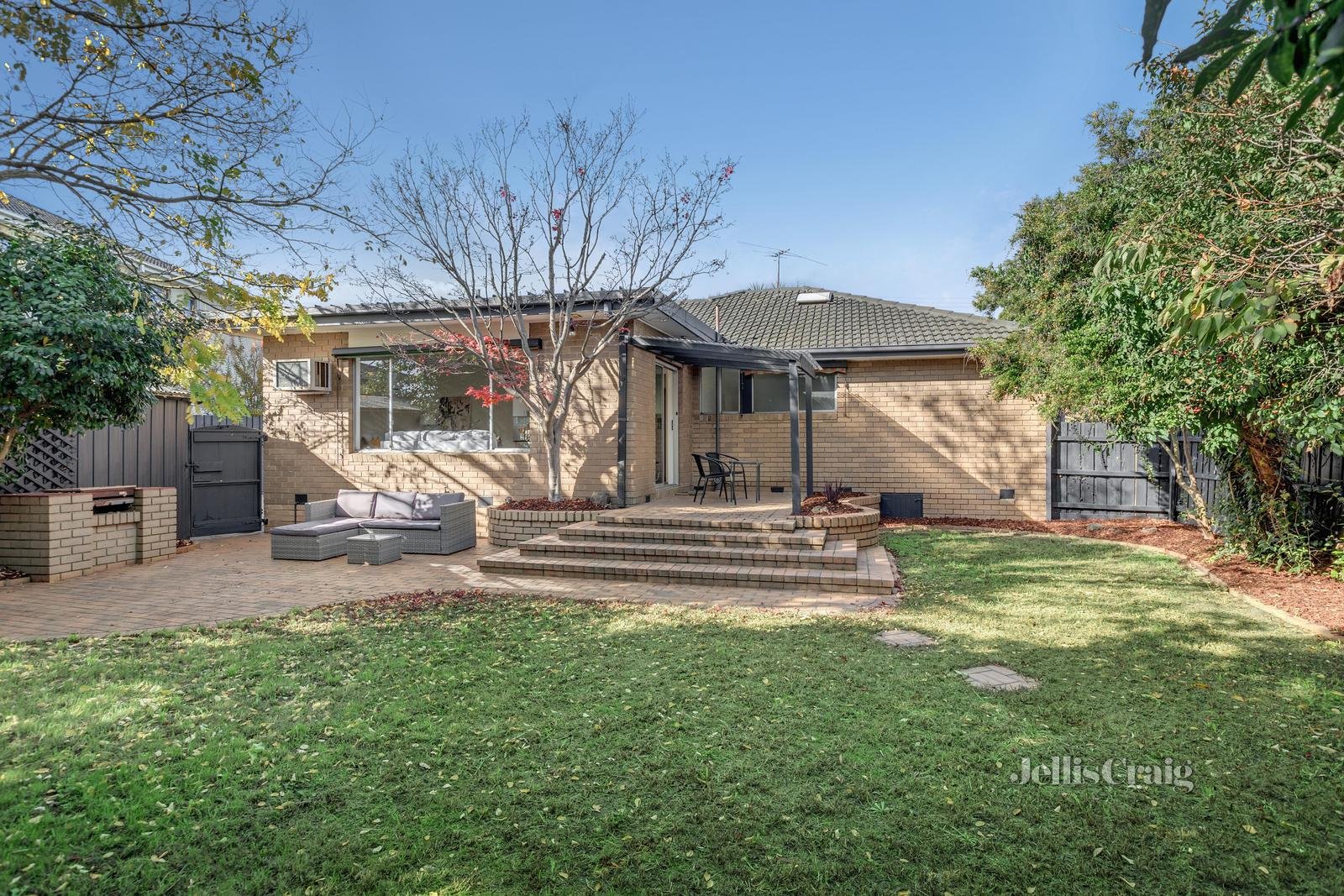 36 Winmalee Drive, Glen Waverley image 9