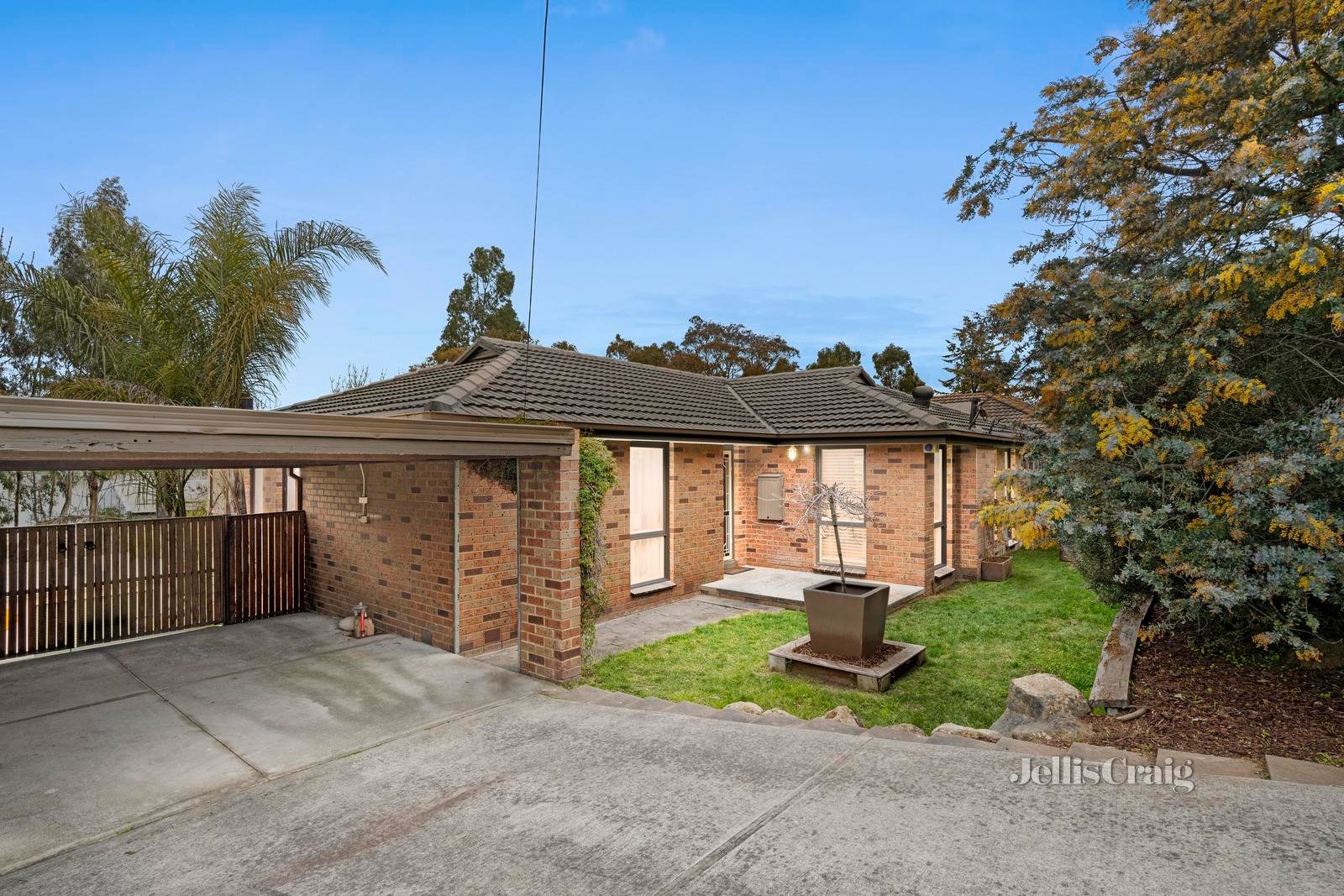 36 Winnetka Drive, Lilydale image 1