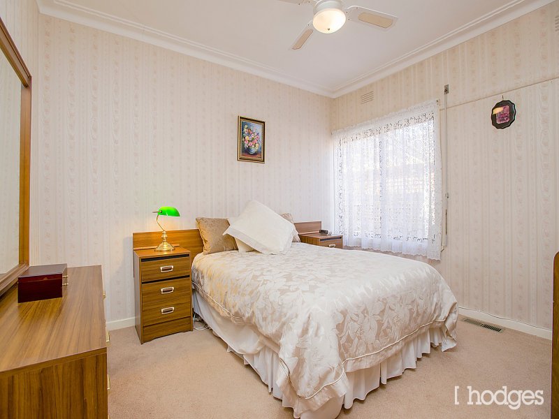 36 Wunnamurra Drive, Keilor East image 4