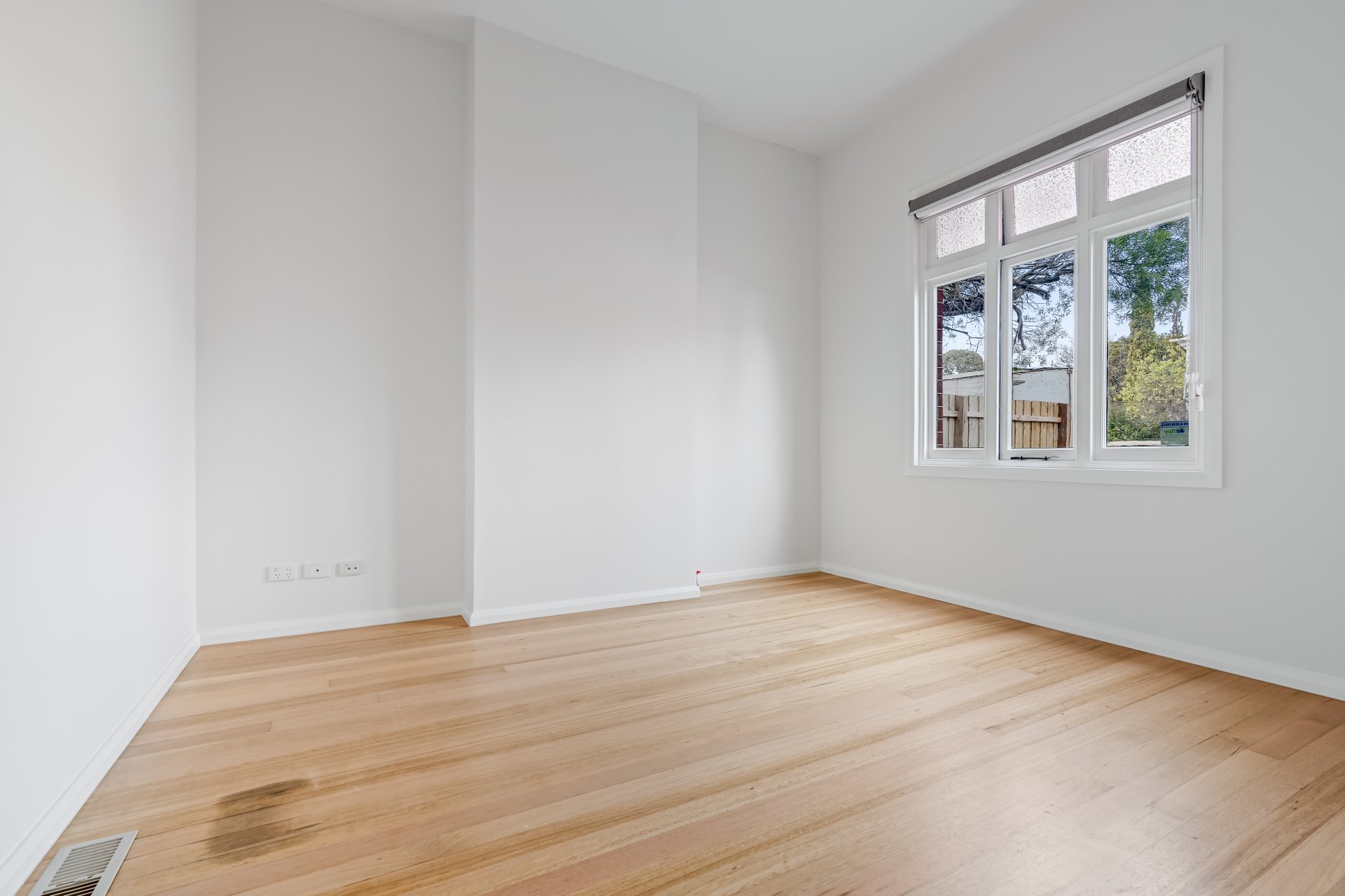 360 Inkerman Street, St Kilda East image 3