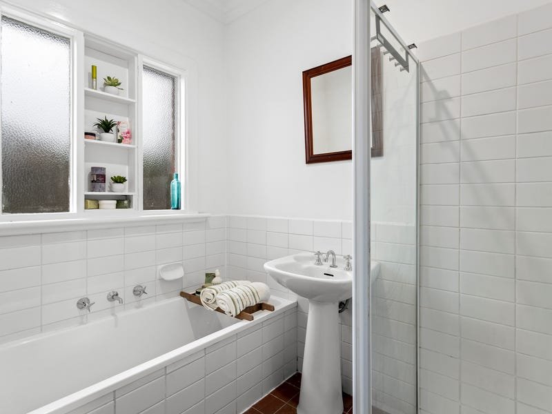 Property Gallery Thumbnail 10