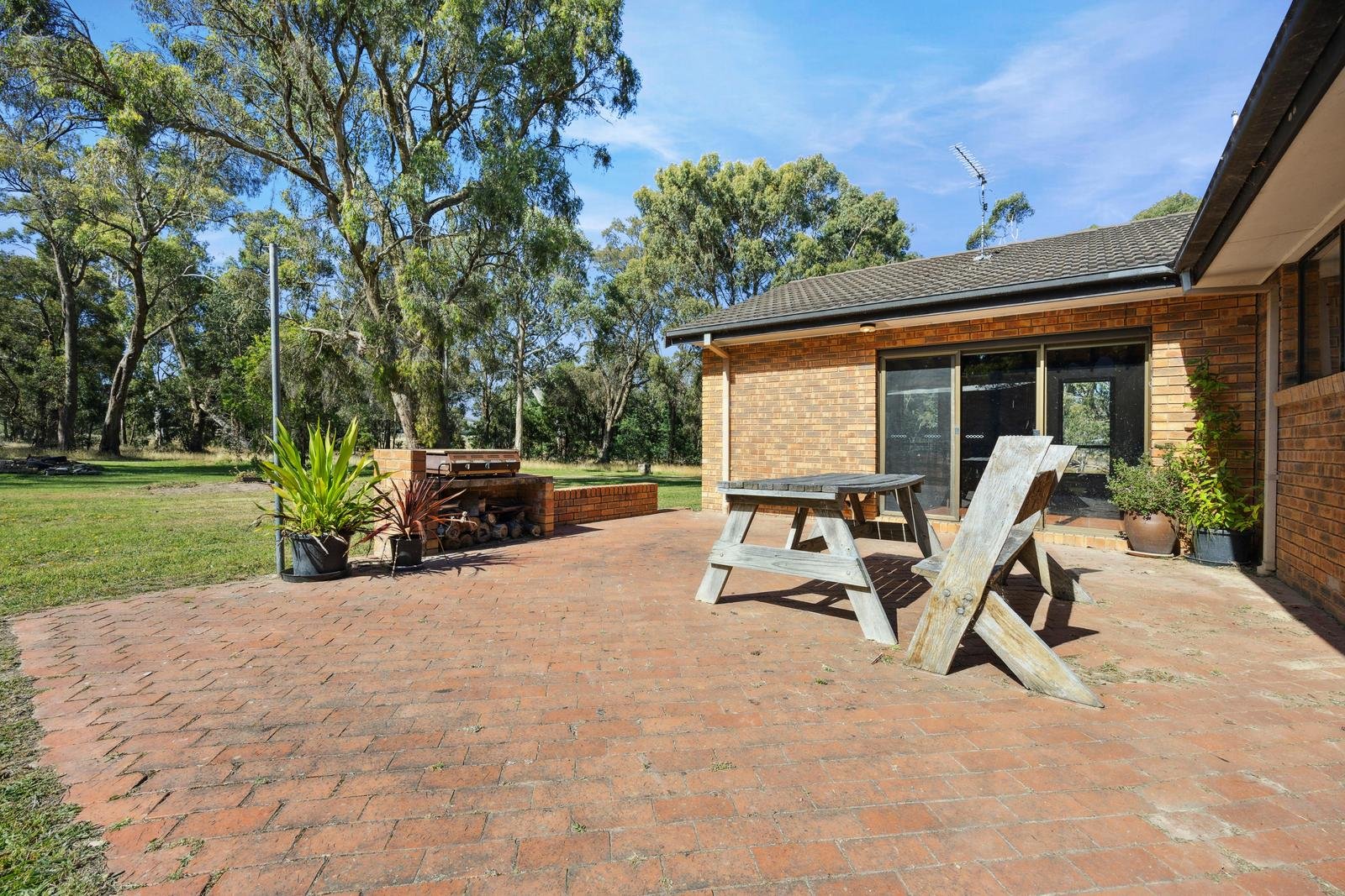 360 Sawmill Road, Springmount image 14