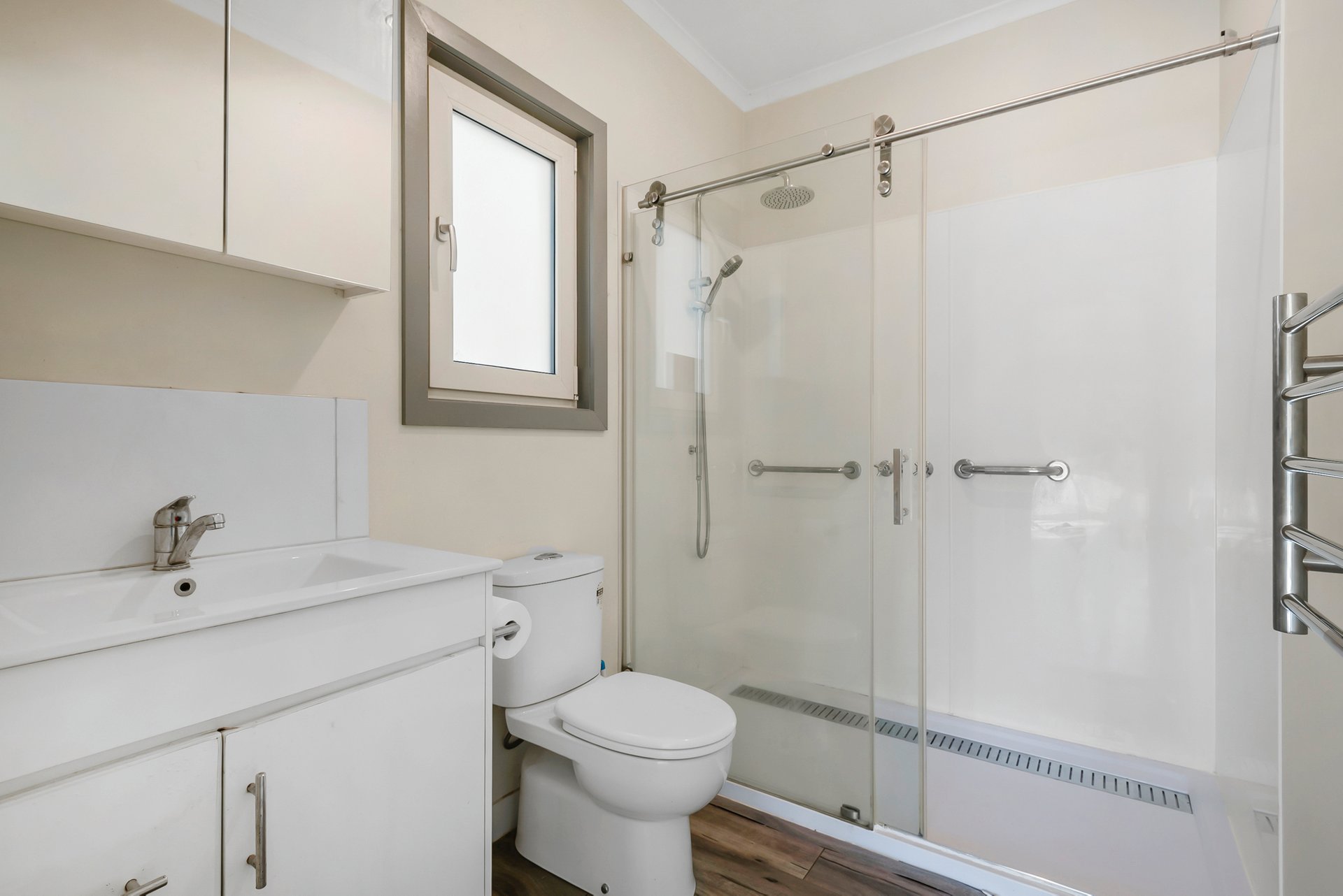 Property Gallery Thumbnail 6